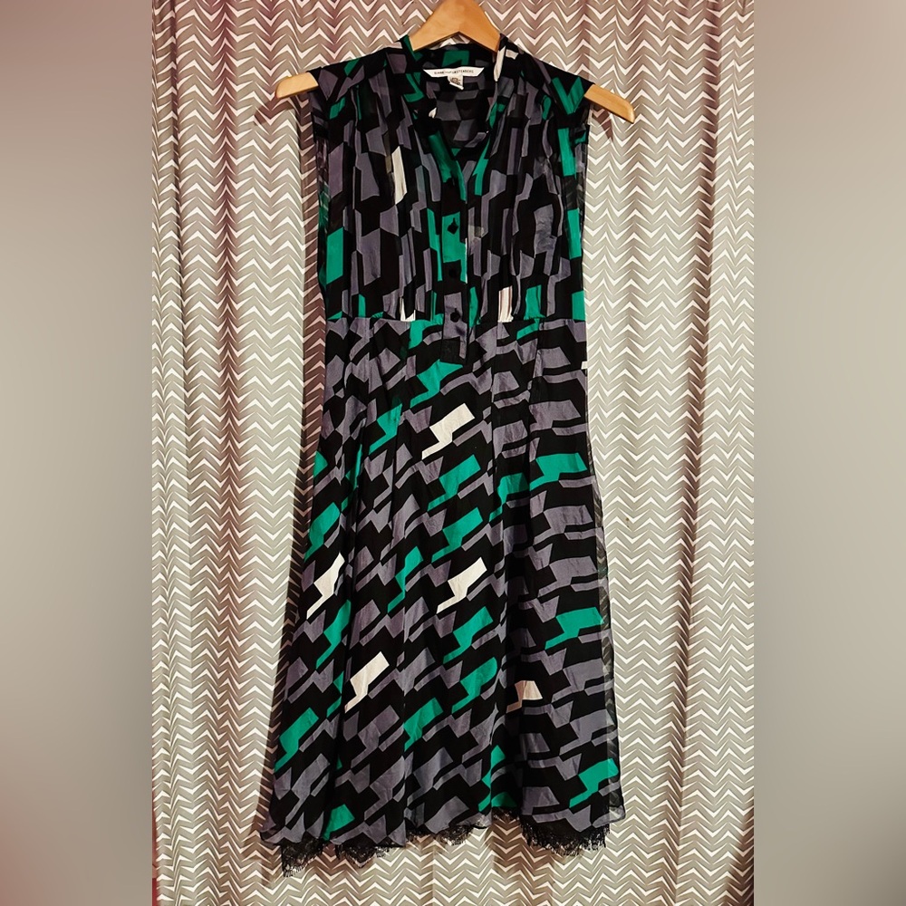Diane Von Furstenberg Black, Green & Gray Geometric Sleeveless Dress